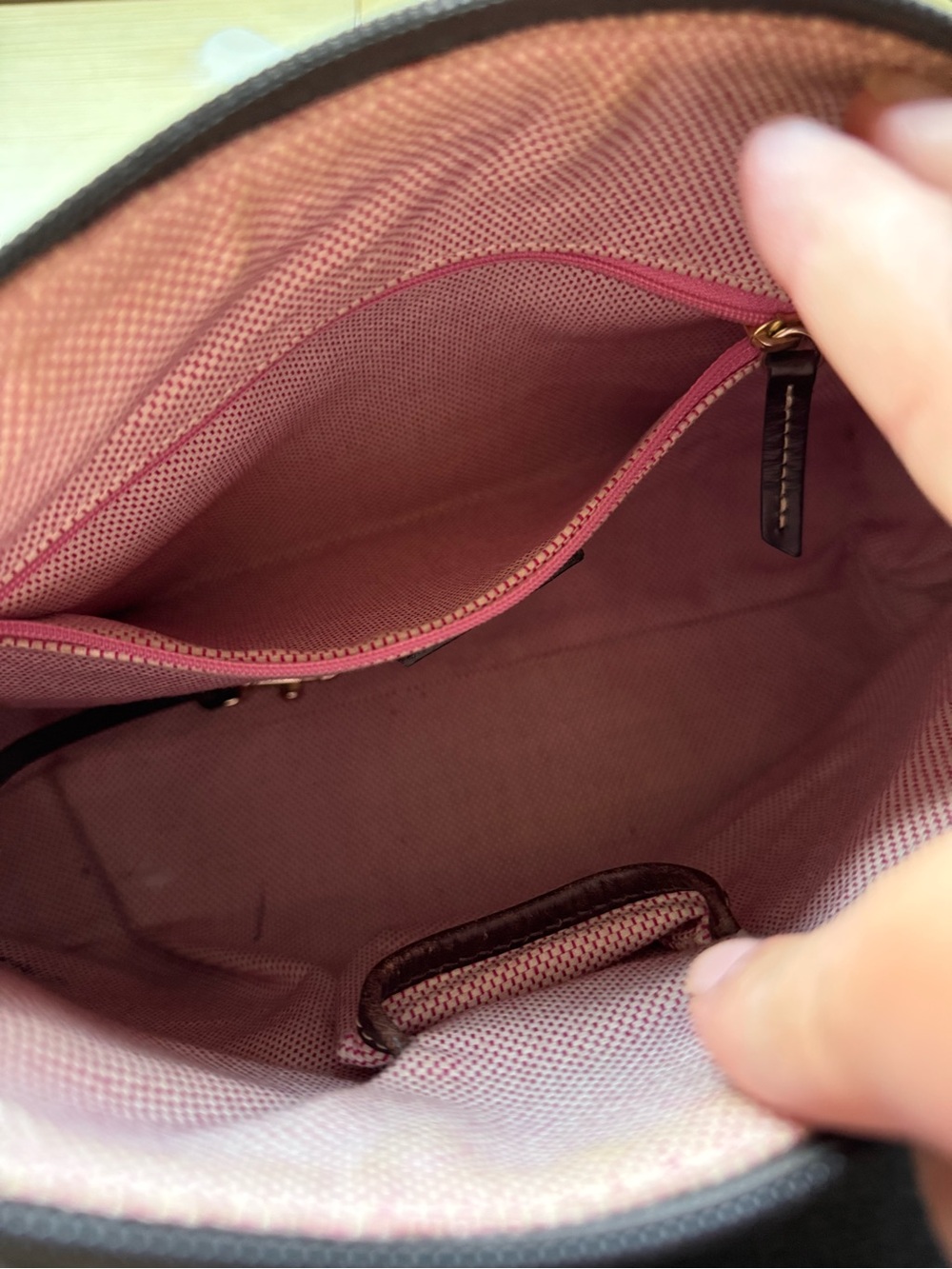 Dooney & Bourke Red and Black Logo Shoulder Bag - Picture 10 of 10